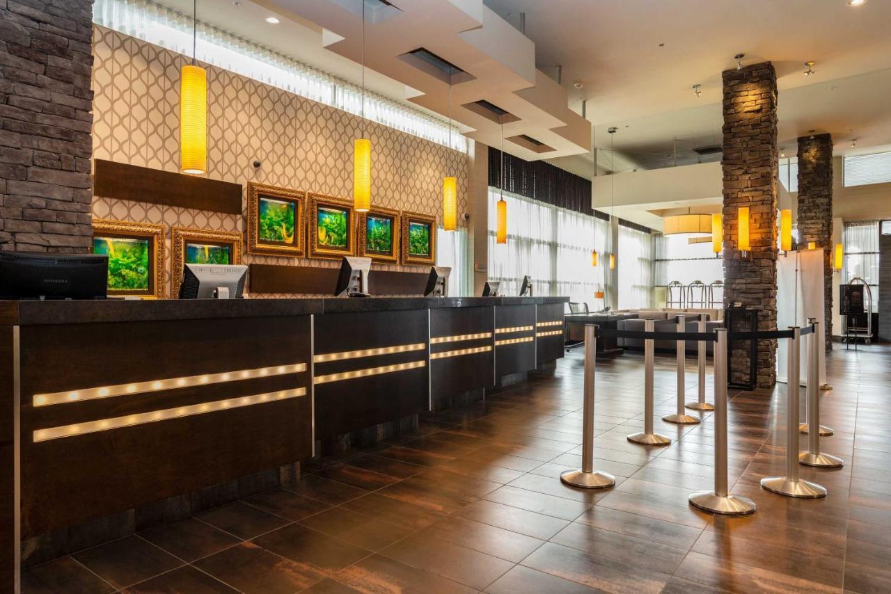 Sandman Signature Vancouver Airport Hotel & Resort Ричмонд Екстер'єр фото